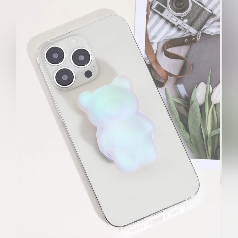 NWT Iridescent bear phone grip